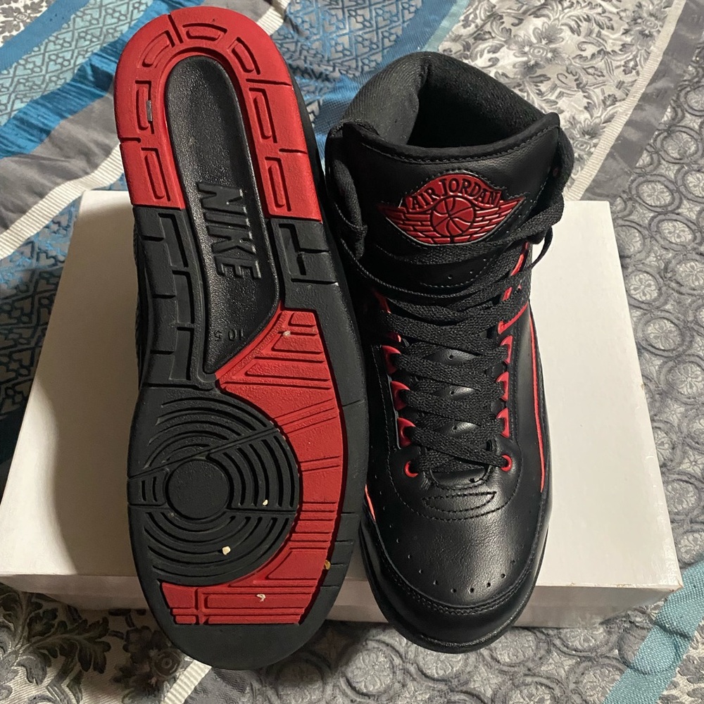 Jordan Athletic Shoes in Black and Red